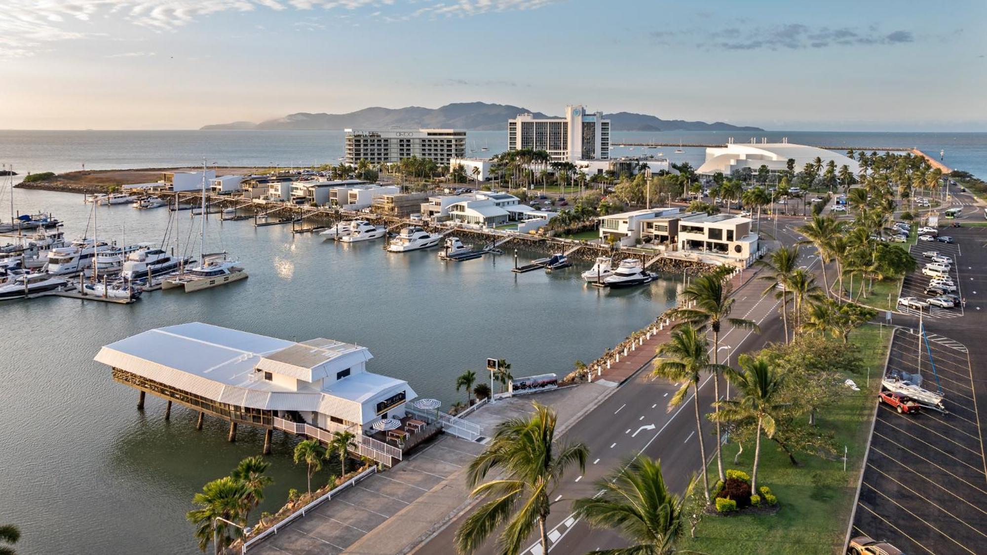 The Pier Pods On The Water- 50M From Townsville Bus Terminal And Ferry Terminal- Passport Id Requried エクステリア 写真